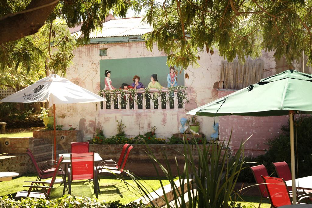 Karoo Art Hotel Barrydale Bagian luar foto